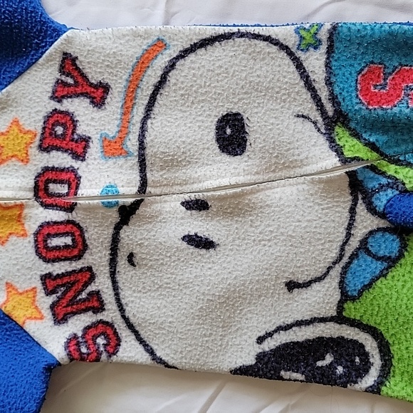Snoopy Blanket Sleeper - Picture 3 of 6
